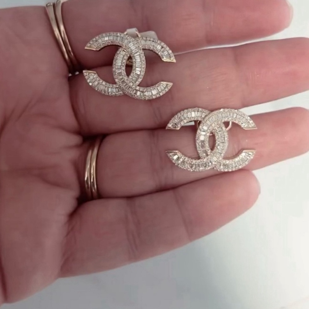14 K gold and diamonds earrings